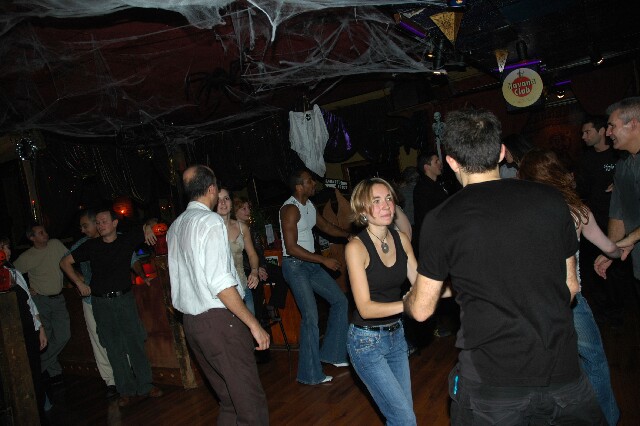 min 2005 11 06 sharkys 168
